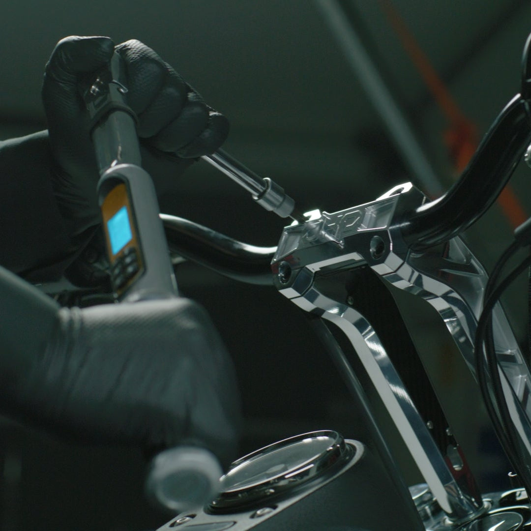 torq wrench on billet riser